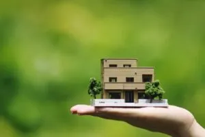 「マンションはいったい何年もつのか？」